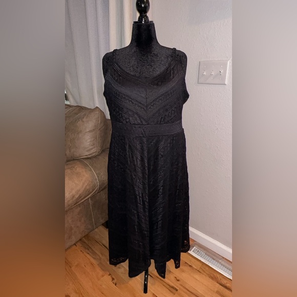 NWT Torrid Midi Lace Skater Dress - Picture 3 of 5